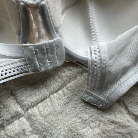 ASOS X Figleaves | Cream Harper Lace Plunge Bra | Size 32F - Picture 8 of 14